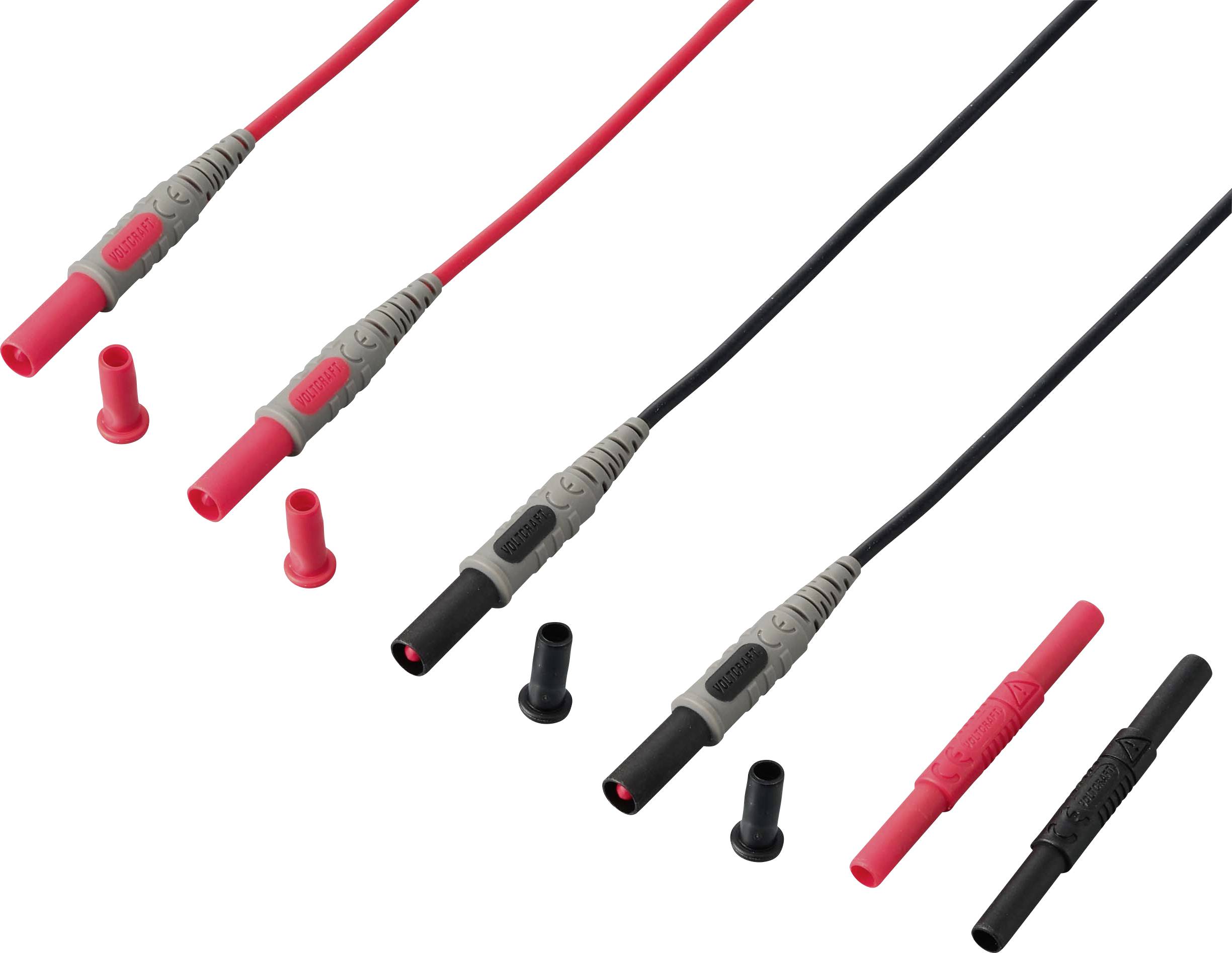 Verschiedene isolierte elektrische Prüfspitzenkabel und Spitzenschutzkappen in Rot und Schwarz auf weißem Hintergrund.