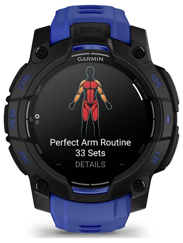 Garmin-Smartwatch-Bildschirm mit einer Workout-App, auf der eine menschliche Figur sowie der Text „Perfect Arm Routine", „33 Sets" und „DETAILS" angezeigt werden.