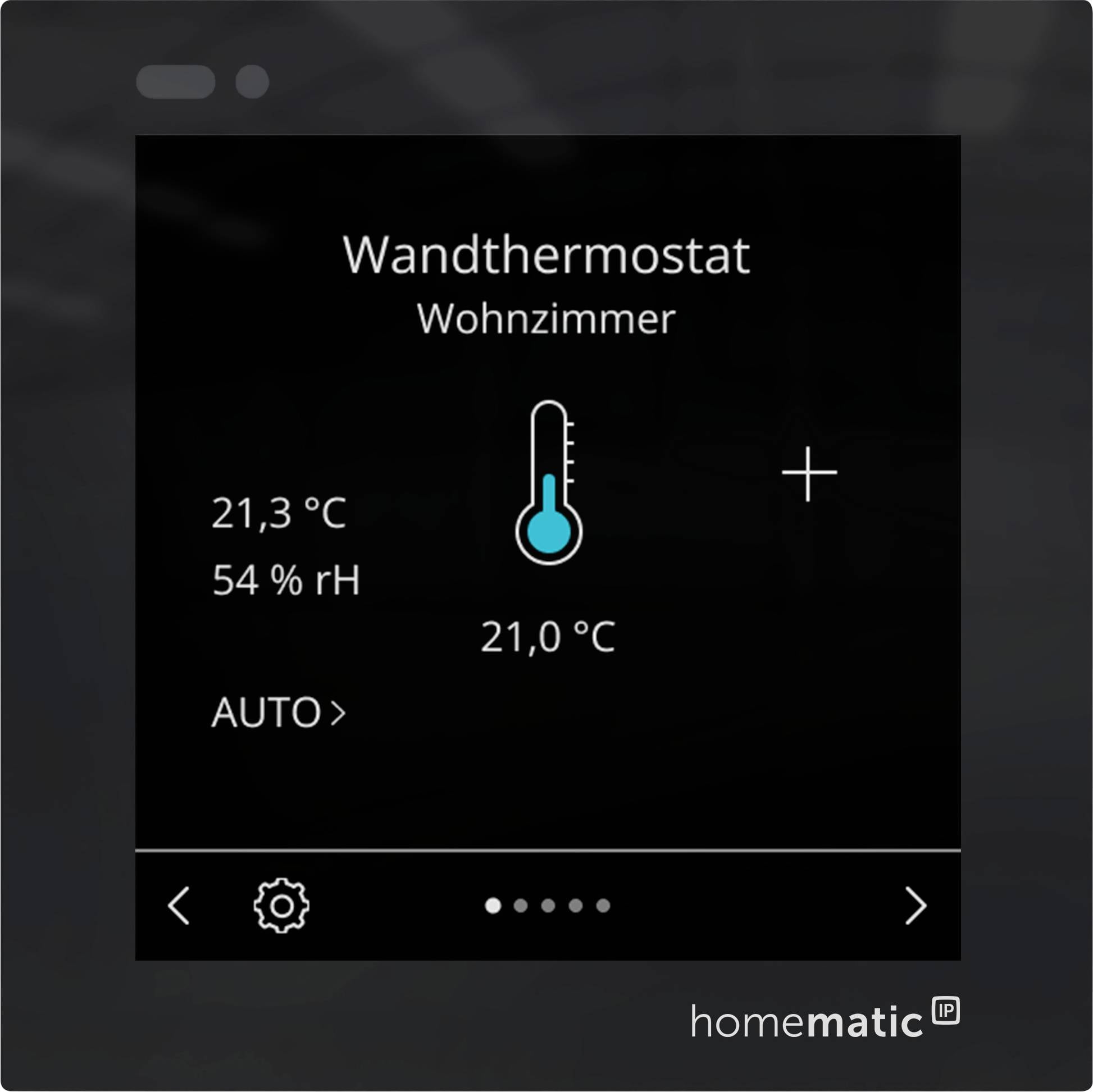 Intelligentes Thermostat-Steuerungsbildschirm für das Wohnzimmer, das 21,3°C, 54% Luftfeuchtigkeit, Zielwert 21,0°C, Automatikmodus und Erhöhungs-/Verringerungsregler anzeigt.
