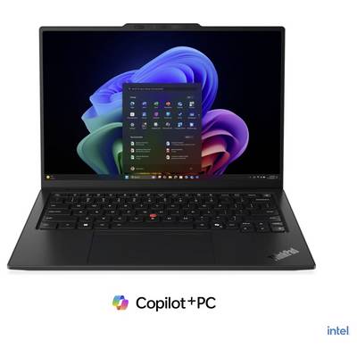 Ein Lenovo-Laptop, der den Windows 11-Desktop und das Startmenü anzeigt, mit "Copilot+ PC"- und Intel-Branding darunter.