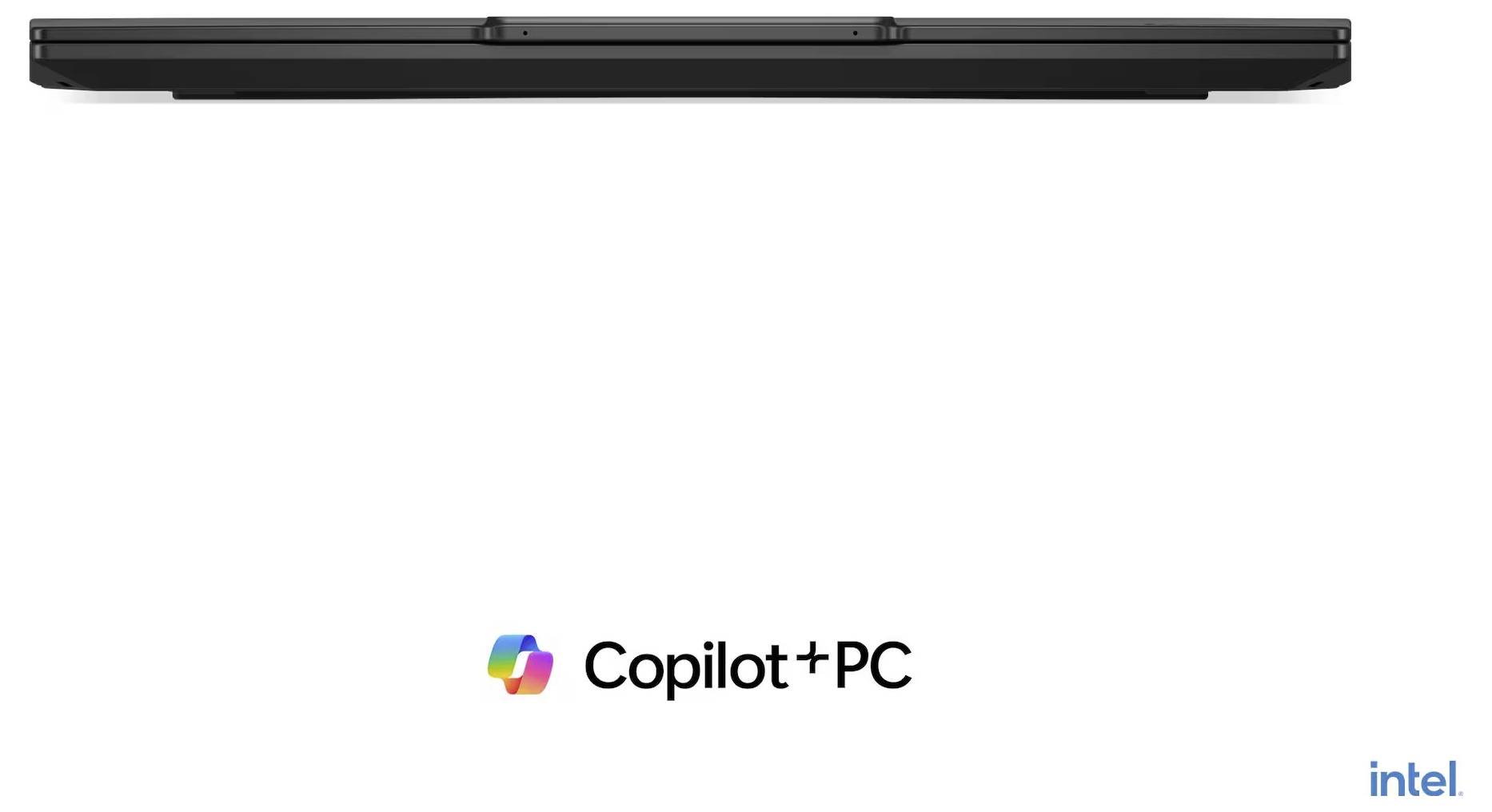 Laptop mit "Copilot+PC"-Branding und Intel-Logo auf weißem Hintergrund