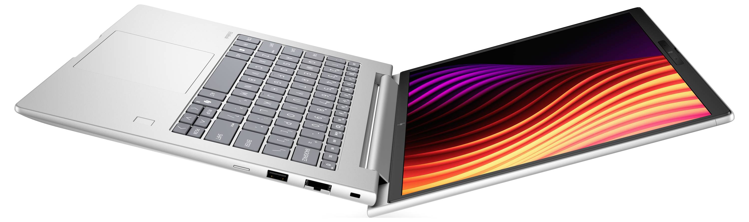 Silberner Laptop, der in einem Winkel offen dargestellt ist, mit einem rot-orangefarbenen abstrakten Wellenmuster auf dem Bildschirm.
