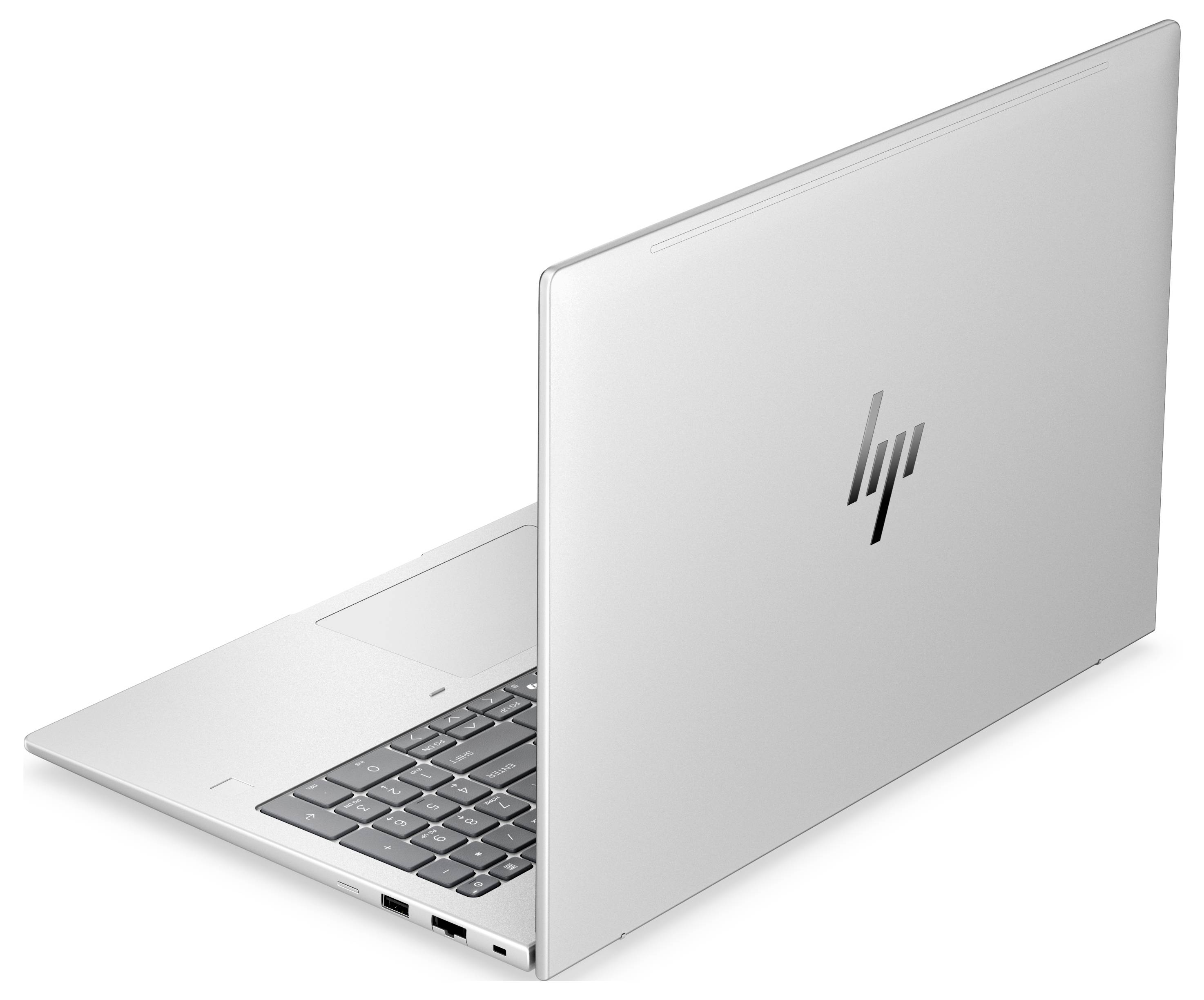 Silberner HP-Laptop, teilweise geöffnet, von hinten-links betrachtet mit sichtbarer Tastatur und HP-Logo in der Mitte des Deckels.