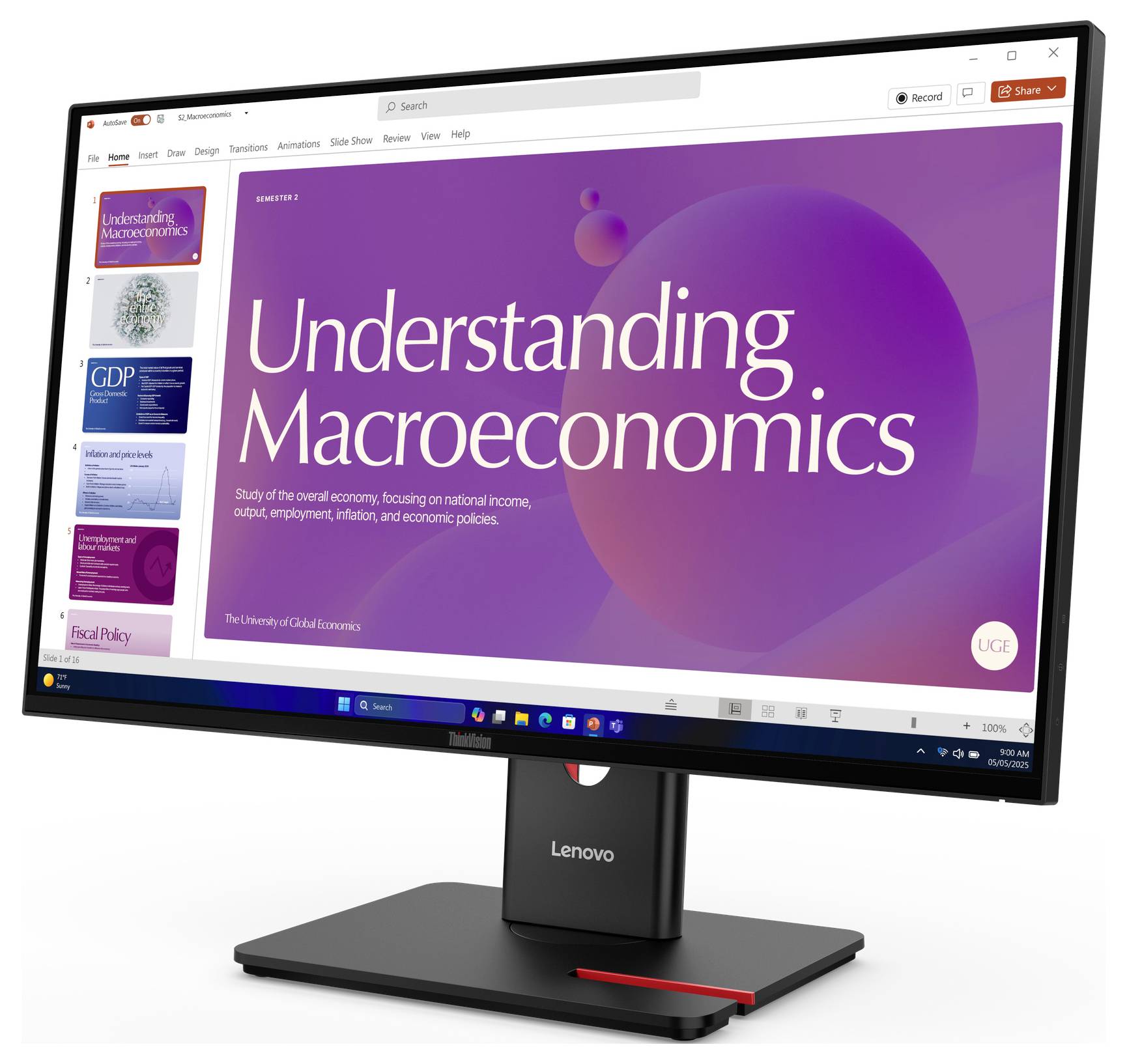 Ein Computermonitor zeigt eine Präsentationsfolie mit dem Titel "Understanding Macroeconomics" (Verständnis der Makroökonomie) mit einem violetten Farbverlauf im Hintergrund und Folienminiaturen auf der linken Seite an.