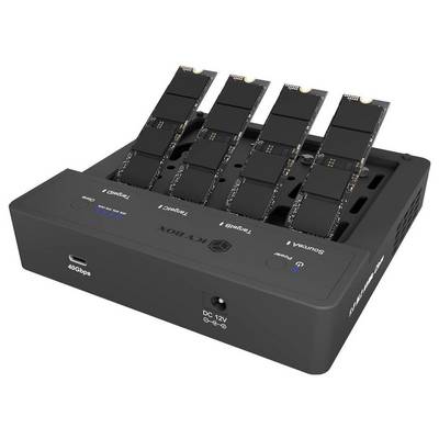 Schwarze 4-Schacht-NVMe-SSD-Dockingstation mit vier eingebauten Laufwerken, zeigt vordere Status-LEDs, Netzschalter und 12V-Gleichstromeingänge.