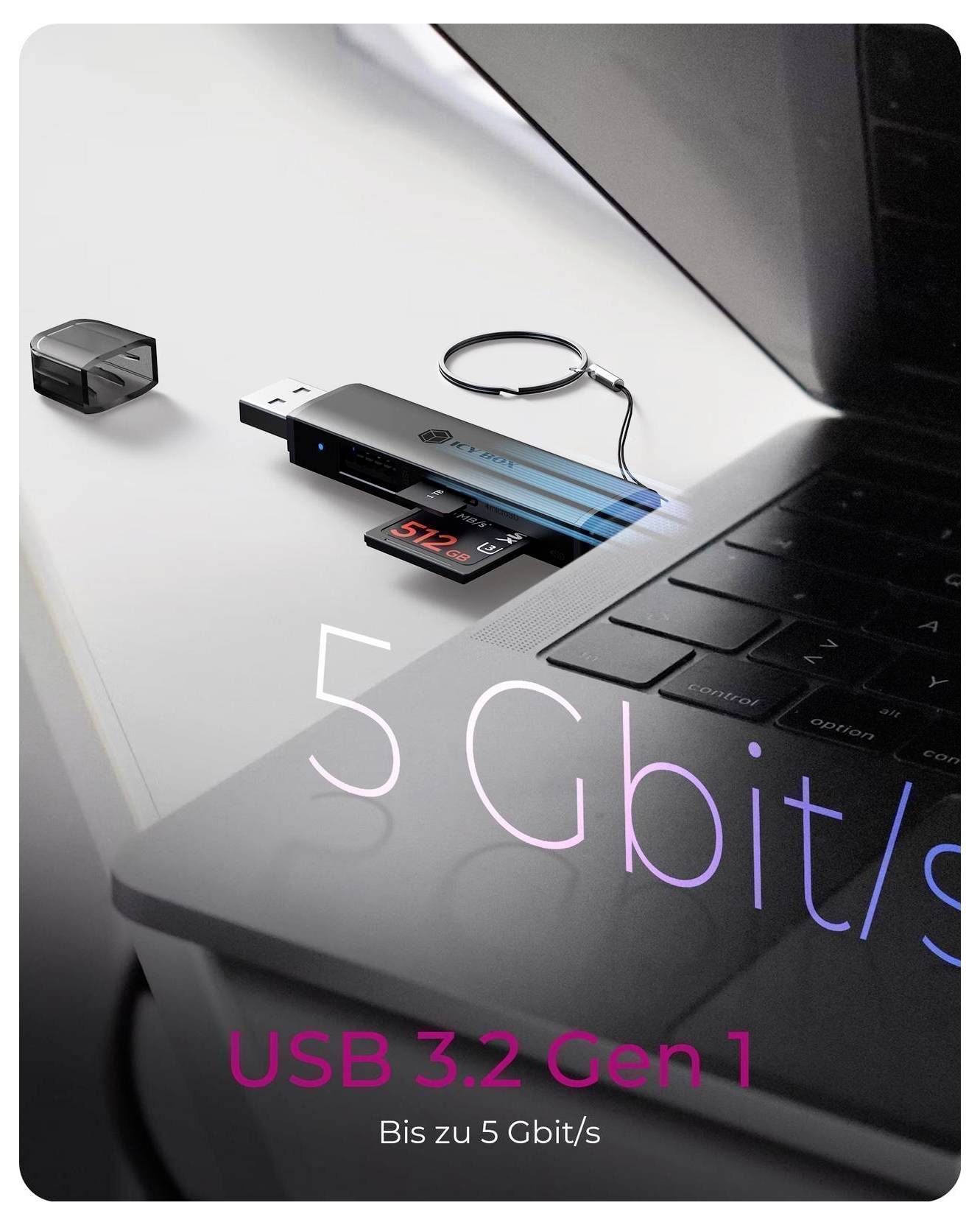 Produktbild eines USB-Sticks und eines Adapters neben einem Laptop, mit überlagerten Text „5 Gbit/s" und „USB 3.2 Gen 1", der schnelle Datenübertragung hervorhebt.
