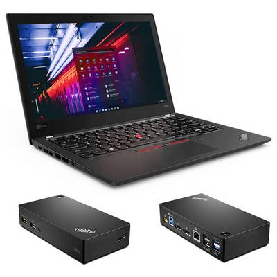 Lenovo ThinkPad Laptop mit einer Dockingstation und kompaktem schwarzen Lenovo ThinkPad USB-C Hub zum Anschluss von Peripheriegeräten und Monitoren.