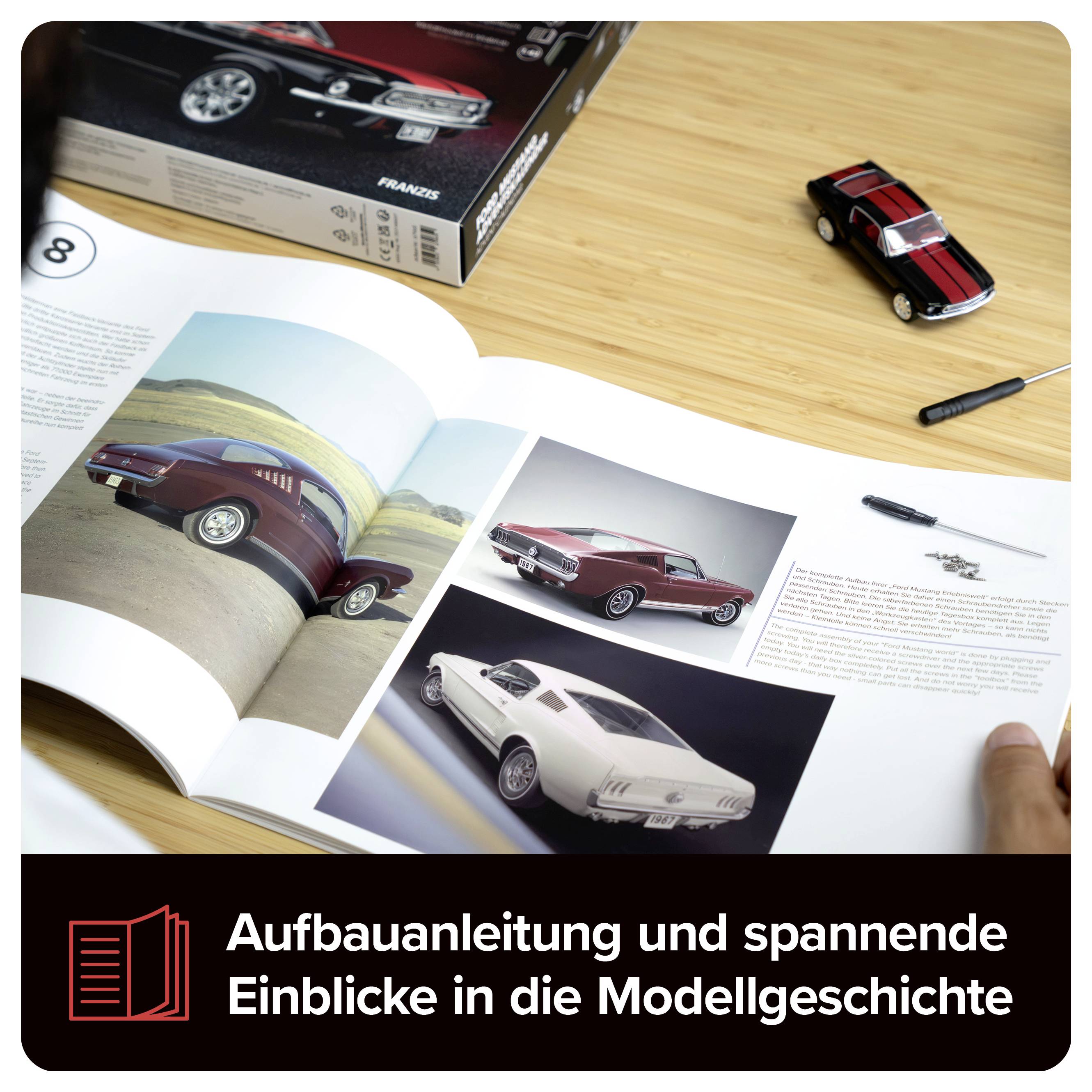 Offenes Auto-Modellbuch mit Bildern mehrerer klassischer Sportwagen; unten steht 'Aufbauanleitung und spannende Einblicke in die Modellgeschichte'.