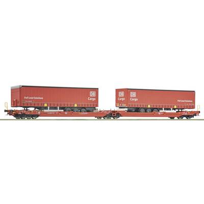 Zwei rote DB Cargo Intermodal-Güterwagen mit hohen roten Frachtcontainern auf einem Flachbettwagen, nebeneinander auf weißem Hintergrund dargestellt.