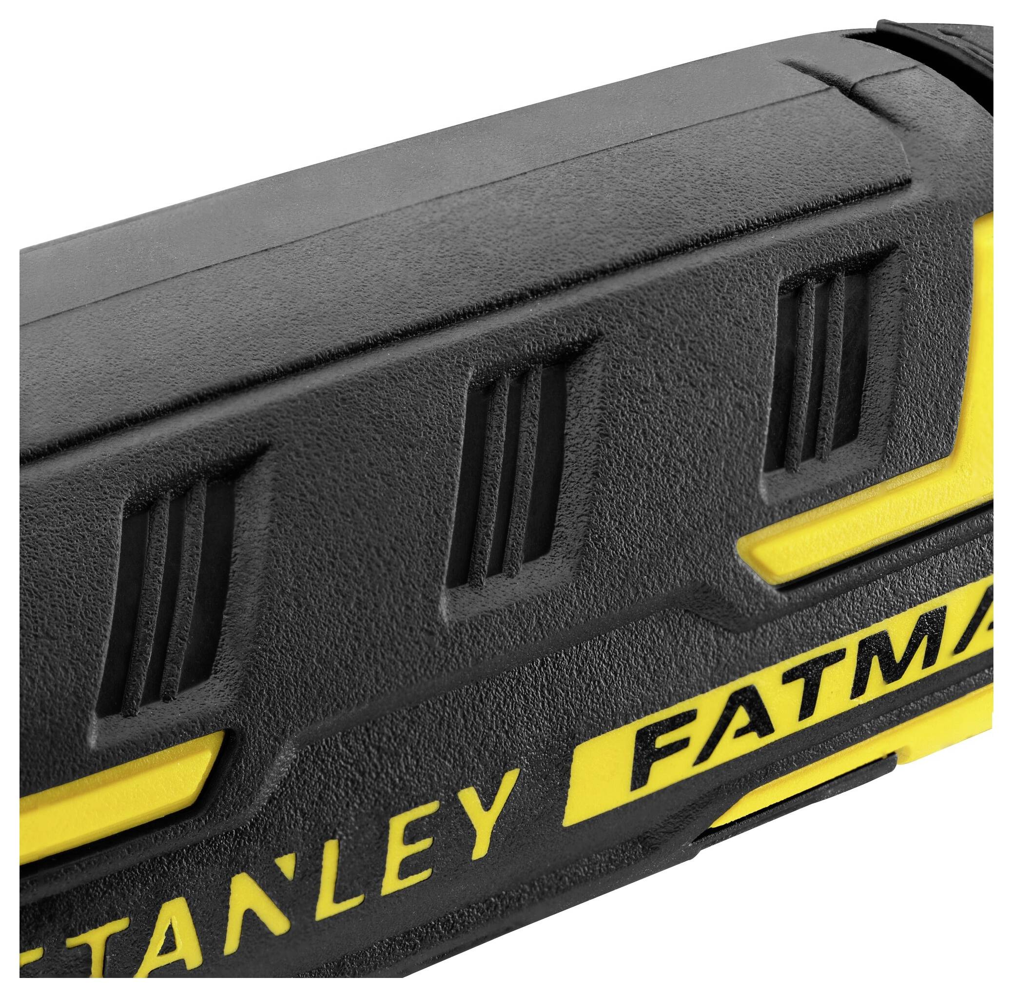 Nahaufnahme eines schwarzen und gelben Stanley FatMax Werkzeugkoffers mit strukturierten Verschlüssen und Branding auf weißem Hintergrund.