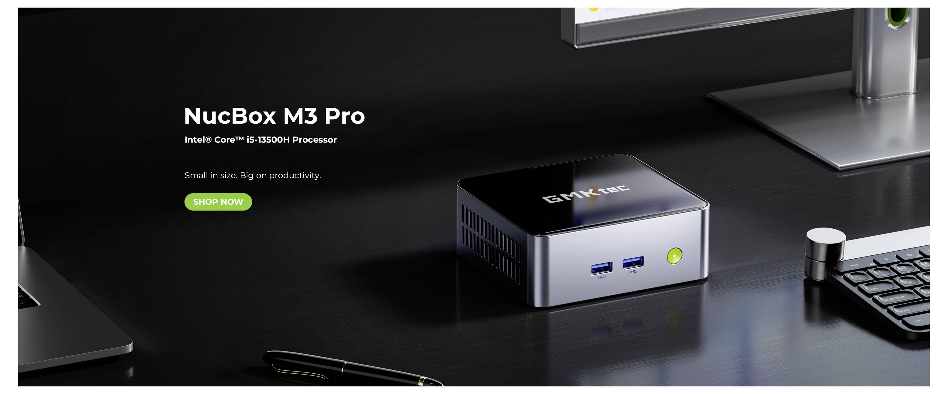 Werbebannerabschnitt für den NucBox M3 Pro Mini-PC mit Intel Core i3-1315U-Prozessor, der einen kompakten Desktop-Computer auf einem Schreibtisch zeigt und einen "JETZT KAUFEN"-Aufruf zum Handeln enthält.
