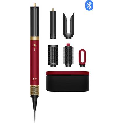 Ein rot-schwarzes Multi-Styling-Haarstyler-Gerät mit austauschbaren Aufsätzen, einschließlich einer Glättungsbürste, Lockenstäben und einem Trockner-Etui, plus Bluetooth-Symbol.