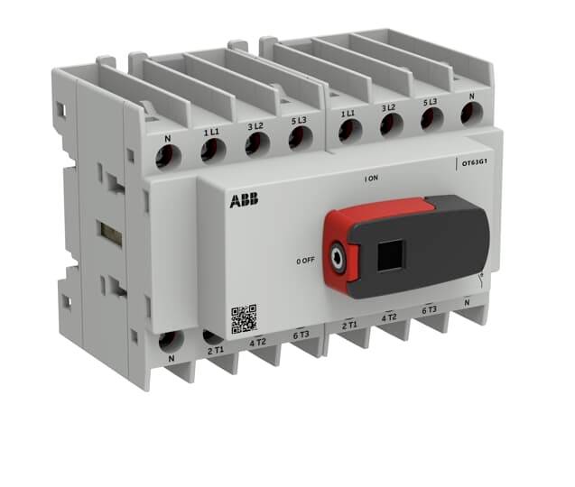 ABB dreipoliger Drehtrennschalter mit schwarzem und rotem Griff, Anschlussöffnungen mit Beschriftung für Stromverbindungen, auf weißem Hintergrund dargestellt.