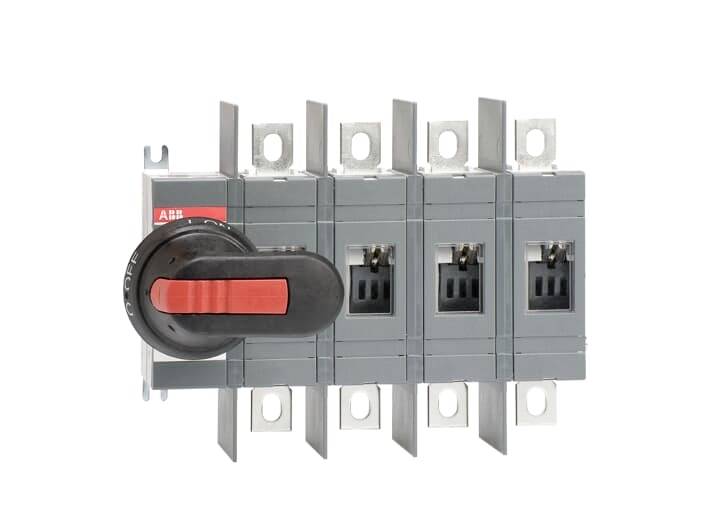 ABB-Drehtrennschalter mit schwarzem und rotem Griff, Vorderansicht auf weißem Hintergrund.