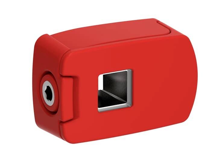 Rote rechteckige Lockbox mit quadratischer Schlüsselloch-Öffnung an der Vorderseite und zirkulärem Seitenschloss, shown auf weißem Hintergrund.