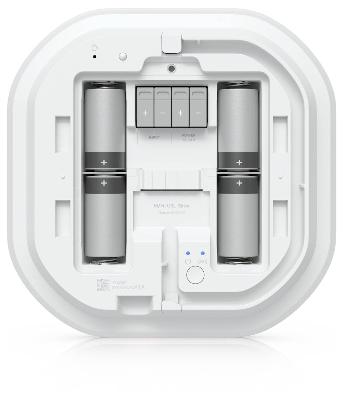 Rückansicht eines runden intelligenten Geräts mit vier installierten AA-Batterien, einem zentralen Steuermodul und Stromversorgungs-/Anzeigelampen.