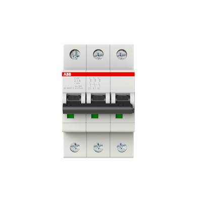 ABB dreipoliger Leitungsschutzschalter mit schwarzem Schalterhebel und rotem Kennzeichnungsstreifen auf schwarzem Hintergrund.