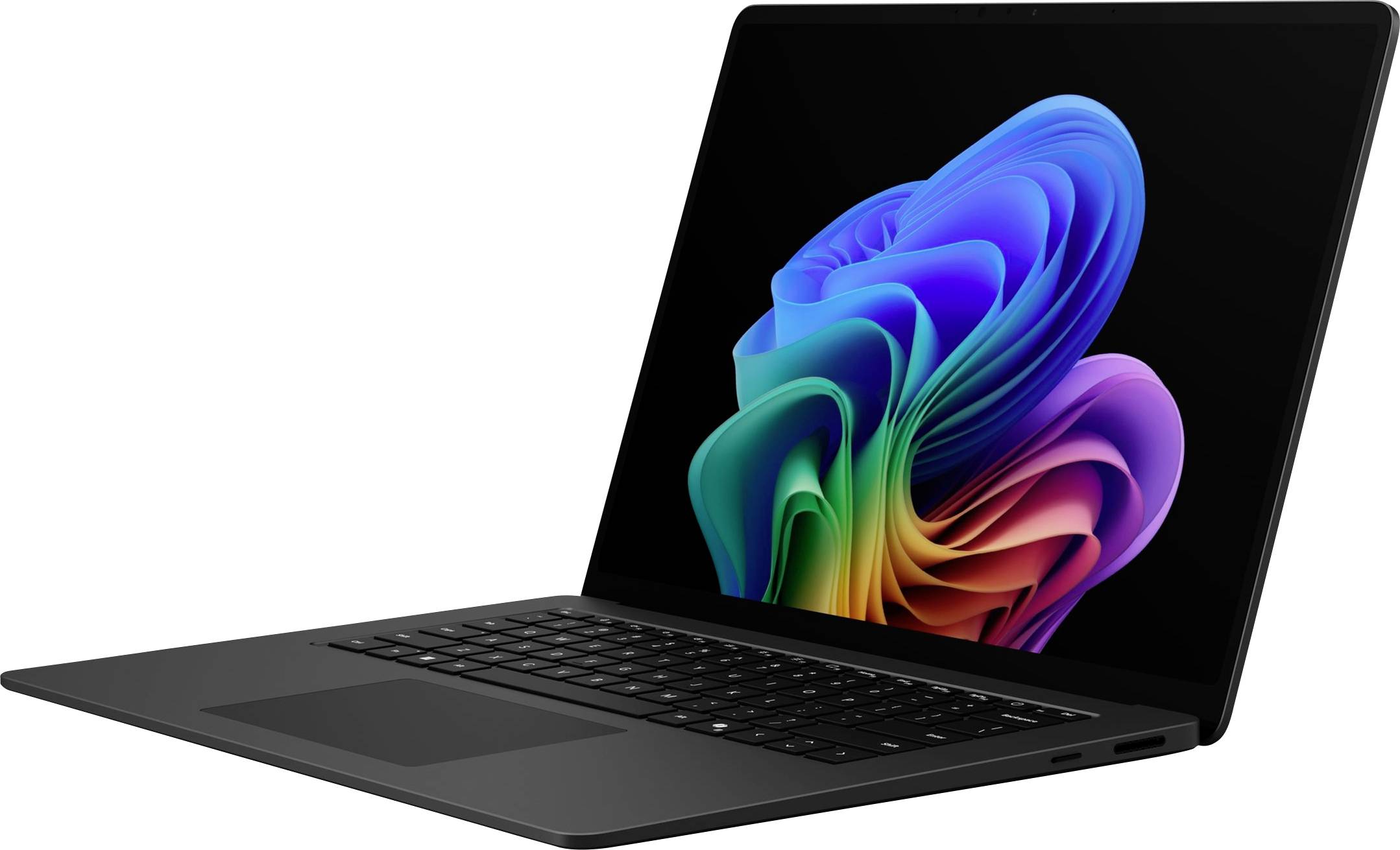 Offener Laptop-Computer mit buntem abstraktem Blumenmuster als Hintergrund auf dem Bildschirm, in Schrägansicht auf weißem Hintergrund.
