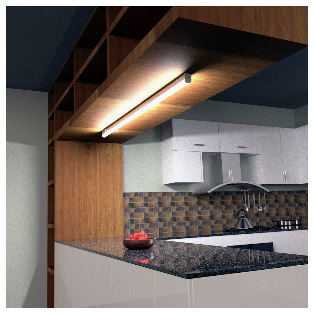 Moderne Küche mit dunklen Holzregalen oben, weißen Schränken, Mosaikfliesen-Rückwand und einer Granitinsel unter einer langen Deckenleuchte.