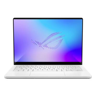 Silberner Laptop auf weißem Hintergrund geöffnet, zeigt ein blau-violettes Farbverlauf-Hintergrundbild mit dem ROG-Logo in der Bildschirmmitte.