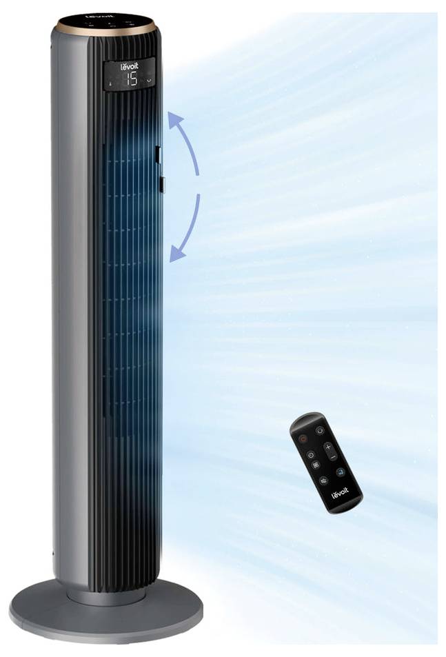 Schwarzer Turmventilator mit verstellbarer Oszillation, der Luftstrom auf eine Fernbedienung auf der rechten Seite zeigend.