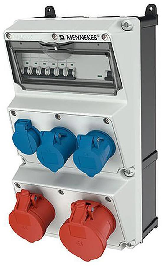 Mennekes Industrie-Stromverteilungsbox mit transparentem Schutzschalter-Fenster und drei blauen sowie zwei roten abgedeckten Steckdosen an der Vorderseite.