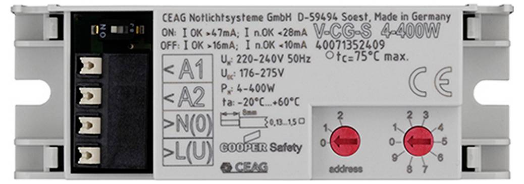 Gekennzeichnetes CEAG Notbeleuchtungs-Steuermodul mit Anschlussklemmenblock und Drehwählschaltern für die Adressierung, mit Angabe der elektrischen Nennwerte und deutschem Herstellertext.