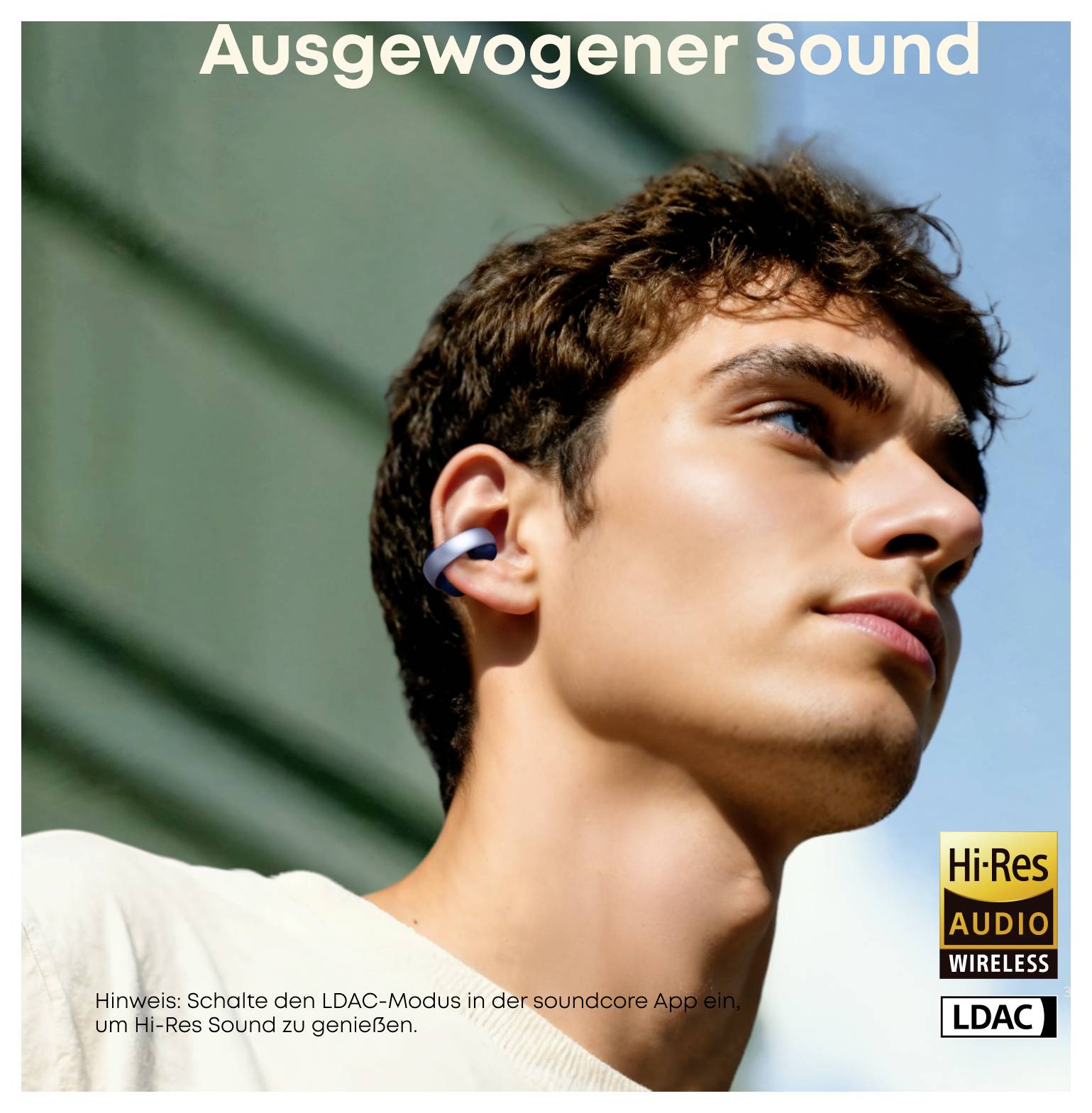 Werbebild eines Mannes, der kabellose Kopfhörer trägt, mit der Überschrift „Ausgewogener Sound" und Abzeichen für „Hi-Res Audio Wireless" und „LDAC".