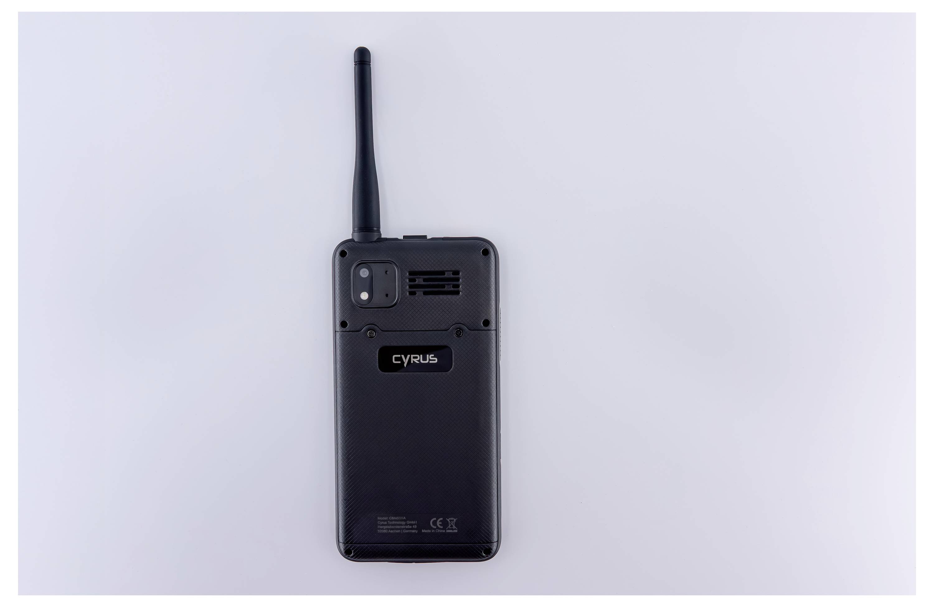 Cyrus CM450XA 64 GB Schwarz EEK A (A - G) 14 cm (5.5 Zoll) Outdoor Smartphone-1