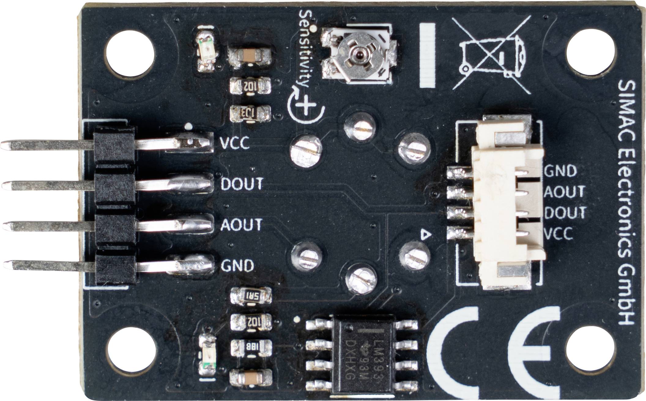 Elektronisches Sensormodulboard mit dreipoligen Steckkopfleisten mit den Bezeichnungen VCC, DOUT und AOUT, plus einer Empfindlichkeitseinstellschraube und Befestigungslöchern.