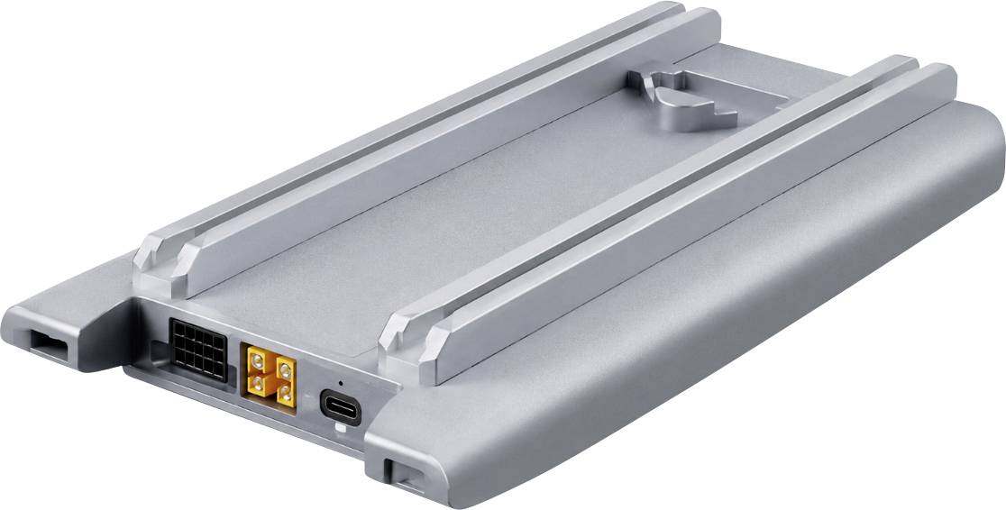 Silberner externer Akku mit USB-C und Stromkonnektoren, gezeigt auf weißem Hintergrund
