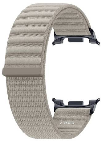 Beigefarbenes, gewebtes Nylon-Uhrenarmband mit schwarzer Verbindungshardware, dargestellt in einer gekrümmten Schleife auf weißem Hintergrund.