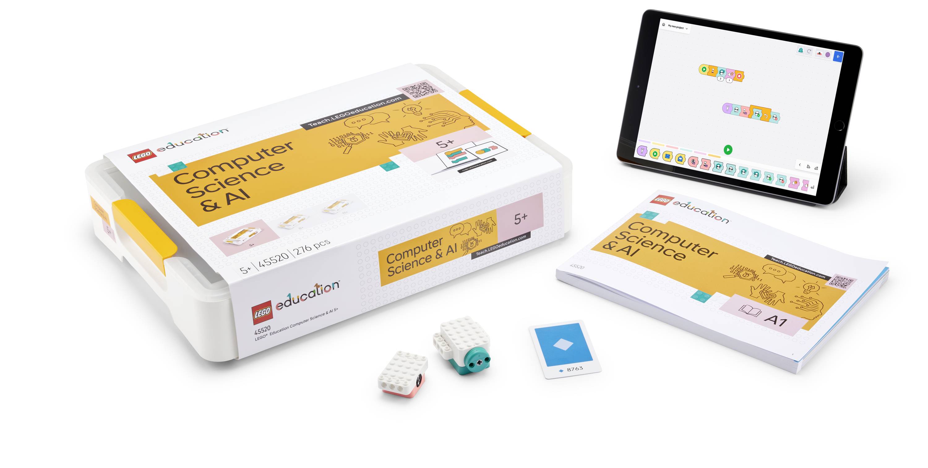 Bildungsset für „Informatik und KI" mit einem Tablet, Arbeitsbuch und Coding-Blöcken, dargestellt als Lernset für Kinder ab 5 Jahren