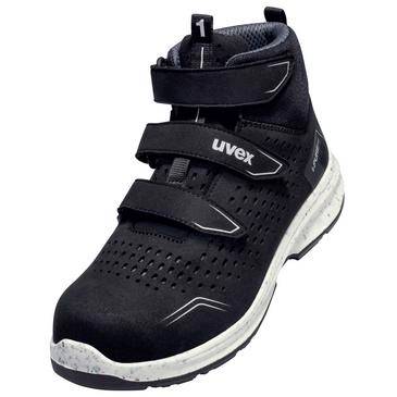 Schwarzer hoher Sicherheitsschuh mit drei Klettverschlüssen, weiße melierte Sohle und uvex-Logo an der Seite.