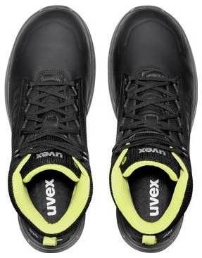 Paar schwarzer Uvex-Sportschuhe mit leuchtend gelben inneren Kragen, von oben auf weißem Hintergrund gezeigt.