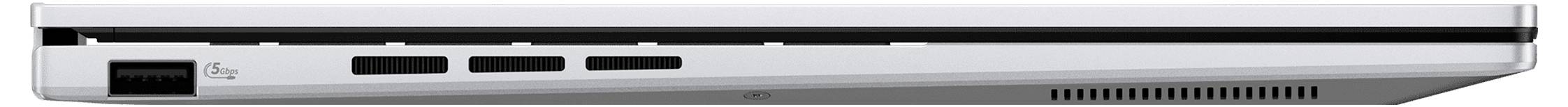 Seitenansicht eines geschlossenen silbernen Laptops, die dünne Kante mit Anschlüssen und Lüftungsöffnungen zeigend.