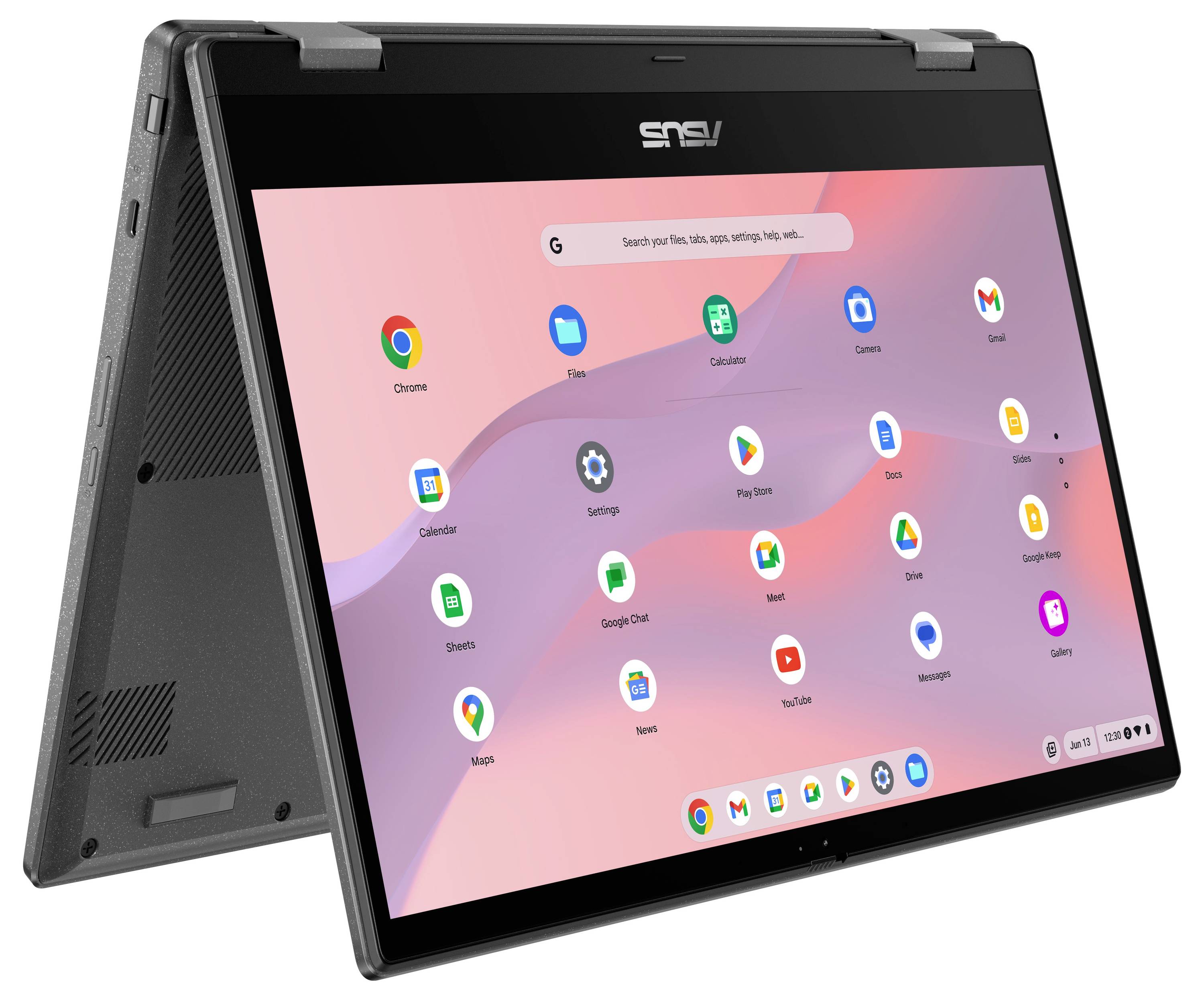 Schwarzes ASUS Convertible-Laptop im Zeltmodus mit ChromeOS-Startbildschirm und App-Symbolen auf rosa Hintergrund.