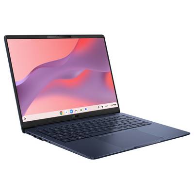 ASUS Laptop mit einem rosa-violetten abstrakten Hintergrundbild auf dem Bildschirm, in einem Winkel auf weißem Hintergrund dargestellt.