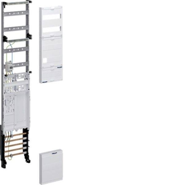 Elektrisches Schaltfeld-Montagegerüst mit modularen weißen Abdeckungen, die daneben gezeigt werden, zeigt eine offene Wandschrankbaugruppe.