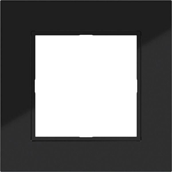 Schwarze quadratische Wandplatte mit einer zentrierten leeren weißen quadratischen Öffnung