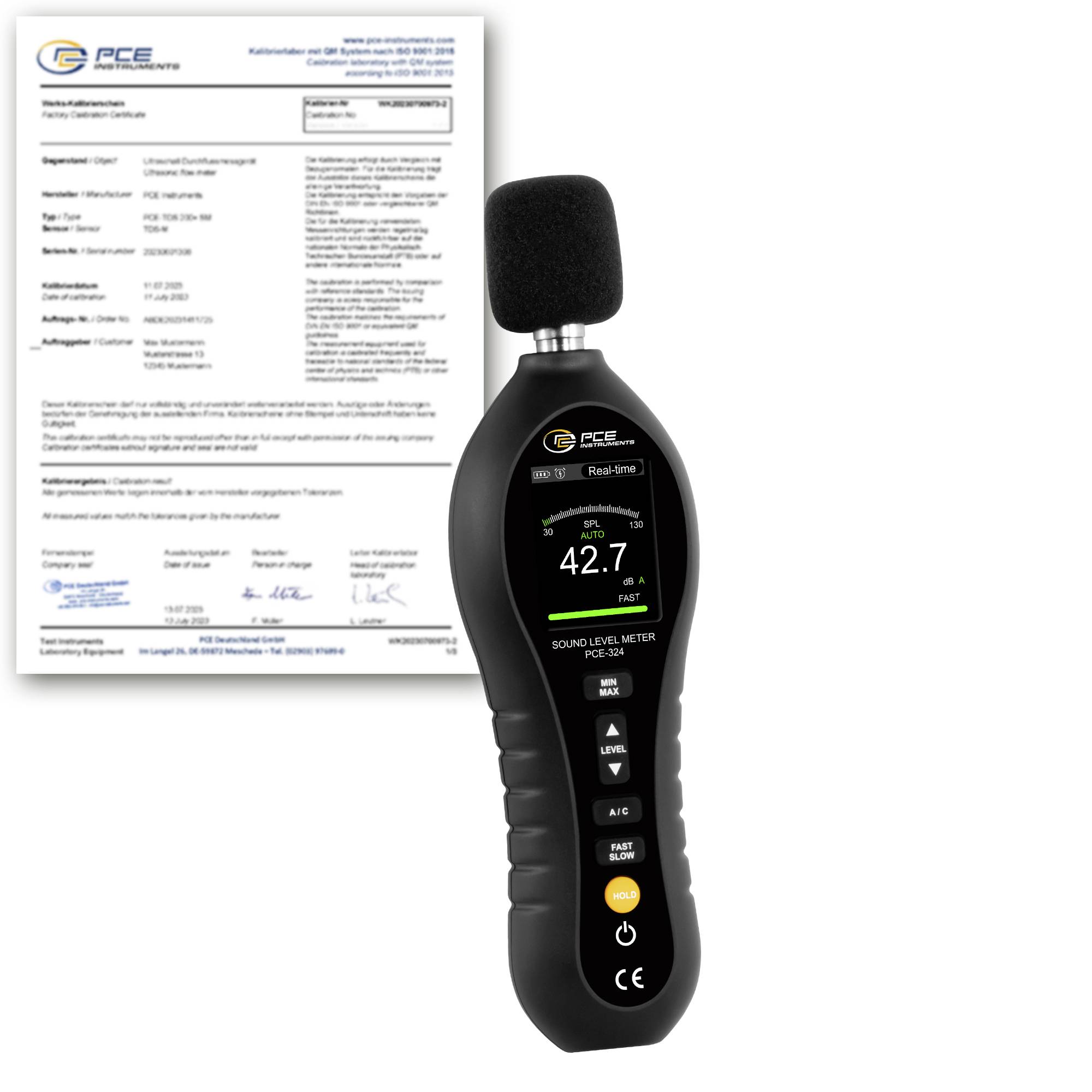 Schallpegelmesser zeigt 42,7 dB mit einem Kalibrierzertifikat dahinter.