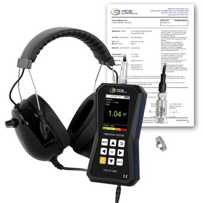 PCE Vibrationsprüfer mit Kopfhörern und Sonde, zeigt eine digitale Anzeige von 1,04 und ein Kalibrierungszertifikat im Hintergrund.