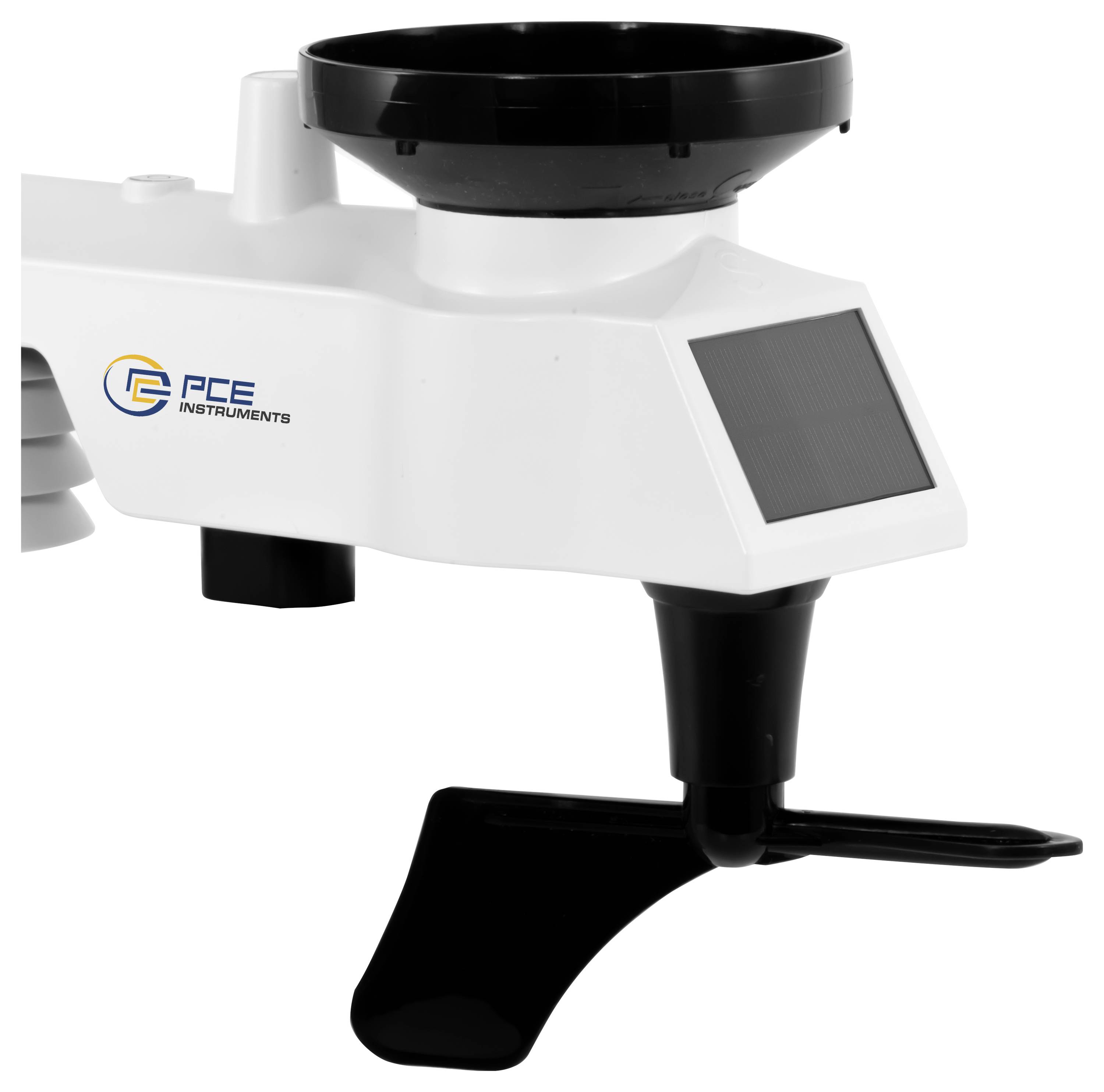 Nahaufnahme eines FCE Instruments Wettersensors mit kreisförmigem oberen Gehäuse und Montageklammer auf weißem Hintergrund.