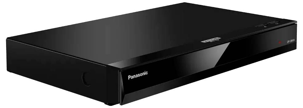 Schwarzer Panasonic Blu-ray-Player in einer vorderen linken Winkelansicht auf weißem Hintergrund.