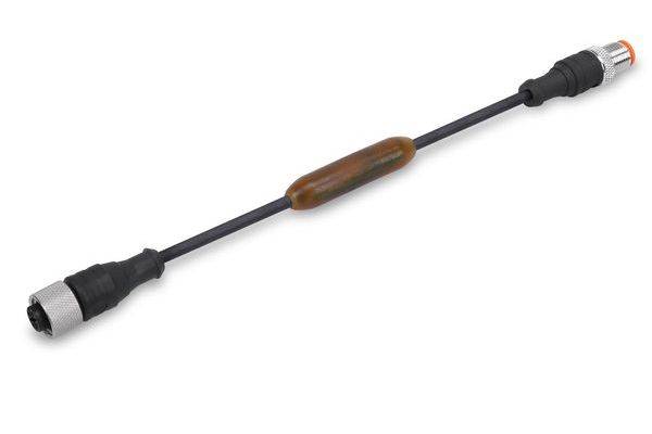 Ein schwarzes Kabel mit Metallverbindungen an beiden Enden und einem braunen Inline-Verbinder, gezeigt auf weißem Hintergrund.