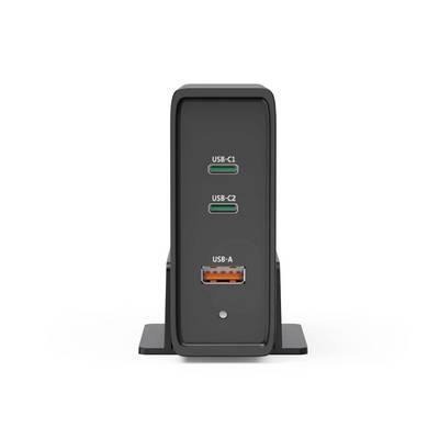 Schwarzer USB-Hub von vorne gezeigt mit beschrifteten Anschlüssen USB-C1, USB-C2 und USB-A sowie einer kleinen Statusleuchte darunter.