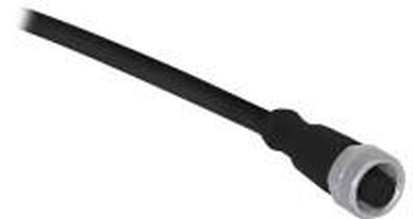 Schwarzes isoliertes Kabel mit einem zylindrischen Metallstecker an einem Ende.