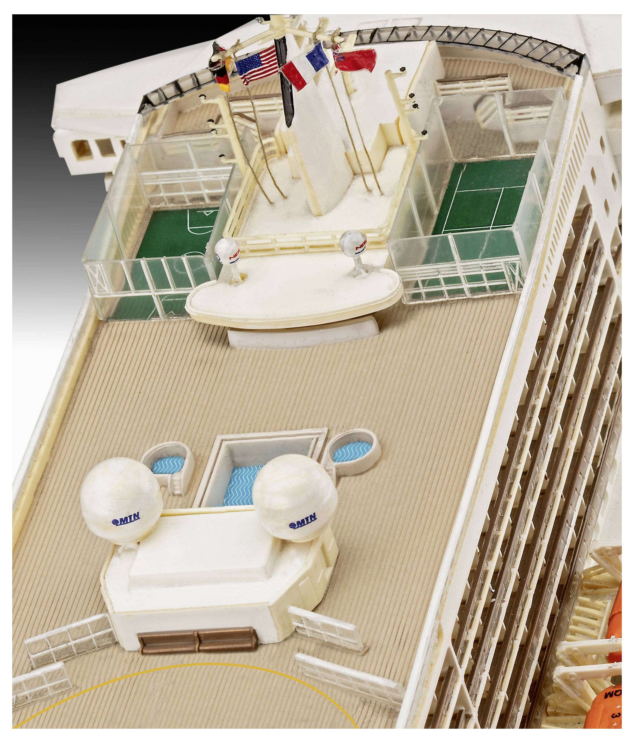 Revell 05223 "Queen Mary 2" Schiffsmodell Bausatz 1:400-5