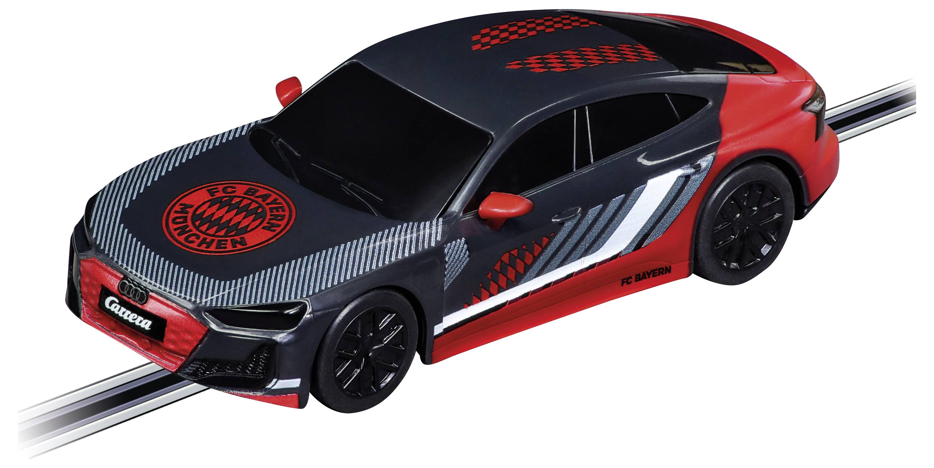 Rotes und schwarzes Carrera RC Spielzeug-Rennwagen auf einer Schlitzrennbahn, dargestellt in einer Dreiviertel-Frontansicht.