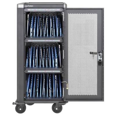 Rollbarer verschließbarer Ladeschrank mit drei Regalen, die mehrere Tablets oder Laptops enthalten, die durch blaue Kabel verbunden sind, Tür offen, um die Geräte freizulegen.